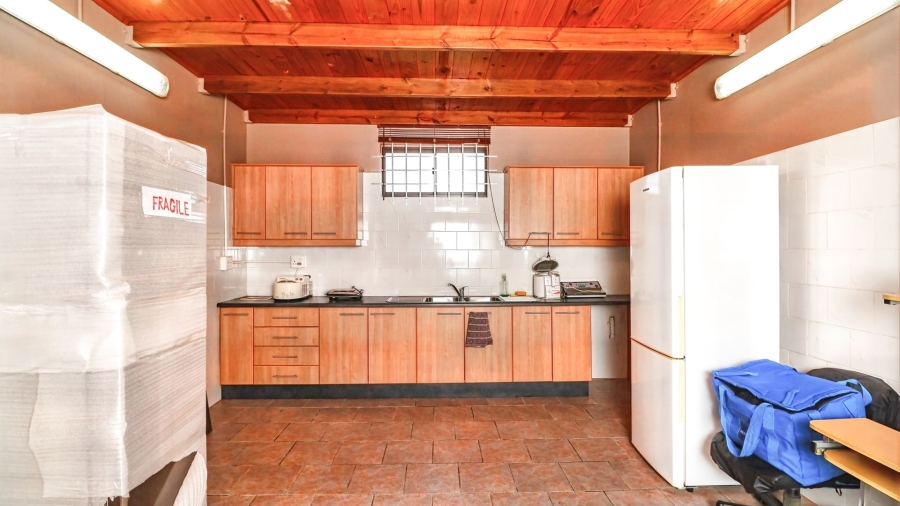 Commercial Property for Sale in Rondevlei Western Cape